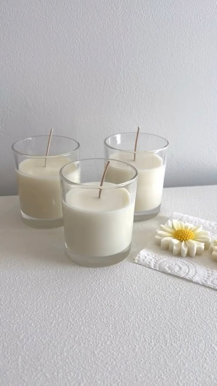 Simple Glass Candle – Classic Hand-Poured Jar Candle