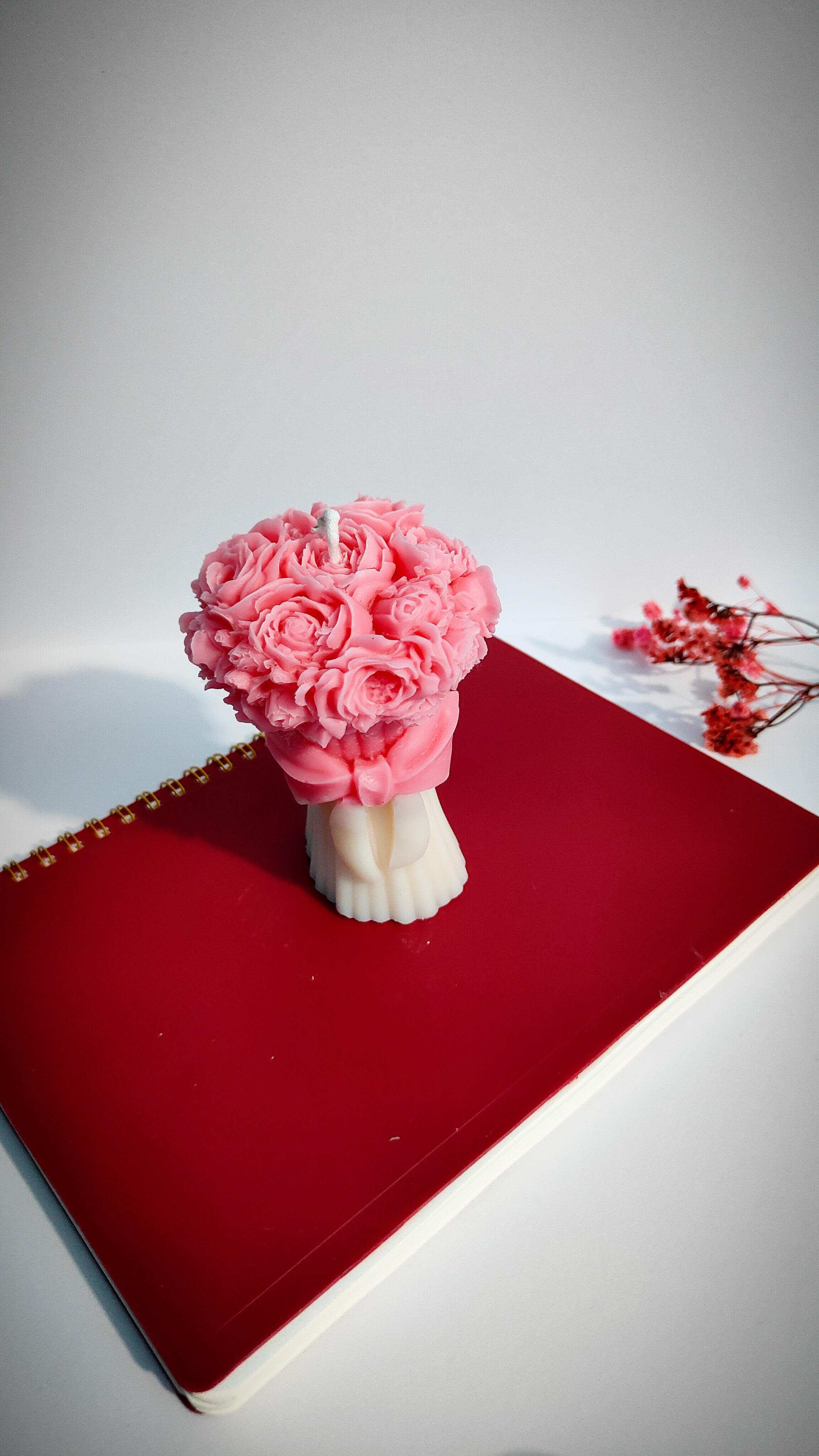 Red Rose Bouquet Candle